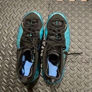 Nike foamposit blue size 12 aqua blue